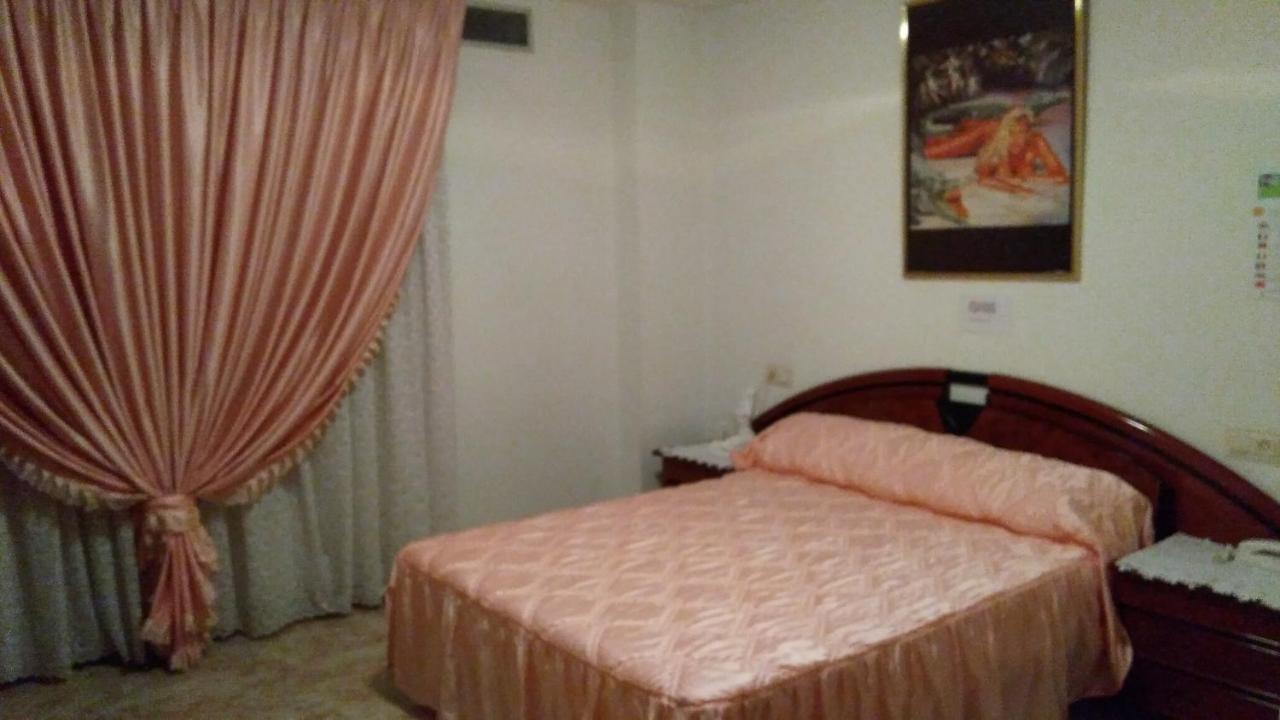 Pension- Mari Loli - Oficial Guardamar del Segura Zewnętrze zdjęcie